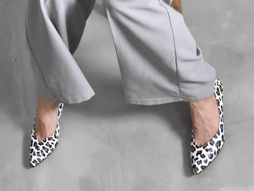 001 ポインテッドVカットプレーンパンプス AL1801P Black 木型No.X1395