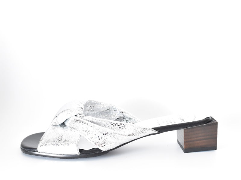 1025  ドレープクロスストラップミュール　AL2409S　Silverpaison　　木型No.G1908H