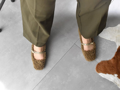 0001　スクエアモケモケメリージェーンシューズ　AL2521K  Khakimokemoke　木型 . OGA