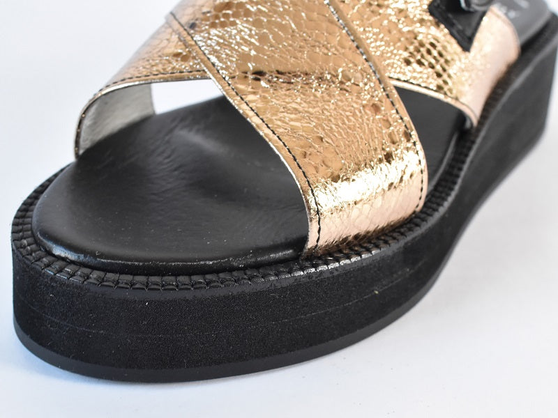 厚底ストラップサンダル　AL2514S  Goldpaison　木型 . S1642H