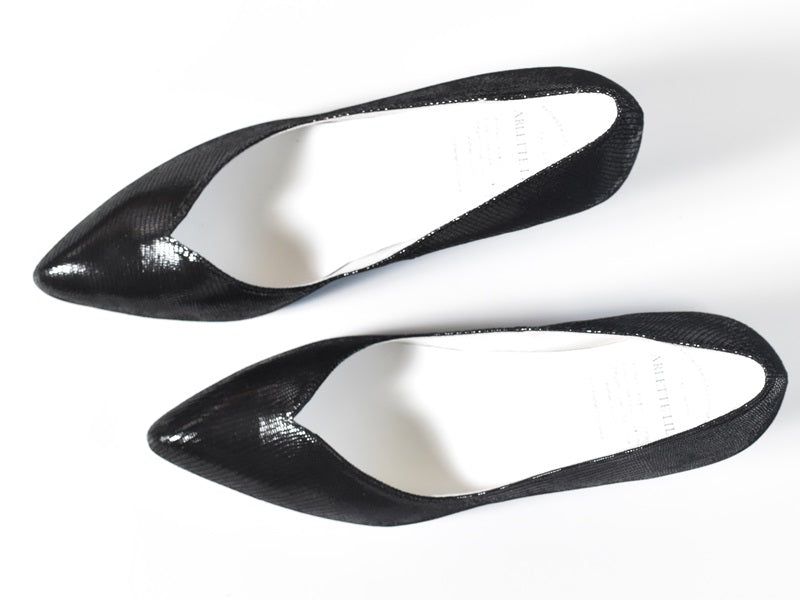 016  ポインテッドVカットパンプス　AL2418P   Blacklizard　　木型No.HARVEST