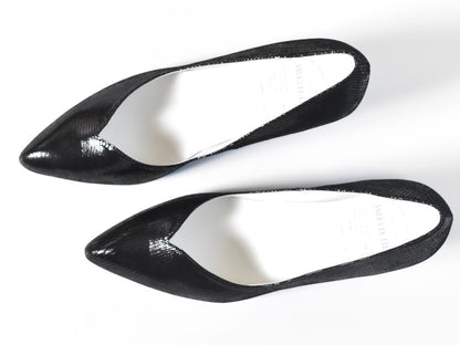 016  ポインテッドVカットパンプス　AL2418P   Blacklizard　　木型No.HARVEST