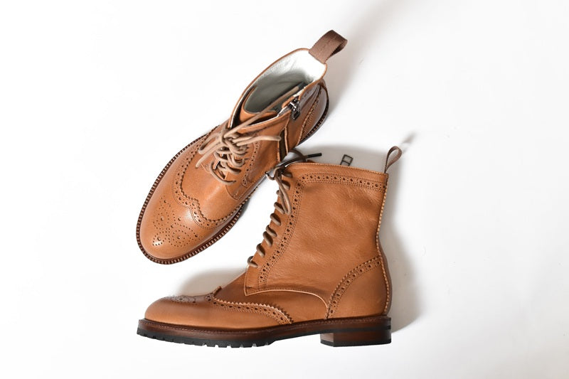 012  メダリオンウイングチップクラシックハーフブーツ    AL1727HB  Camel　　木型No.G1913