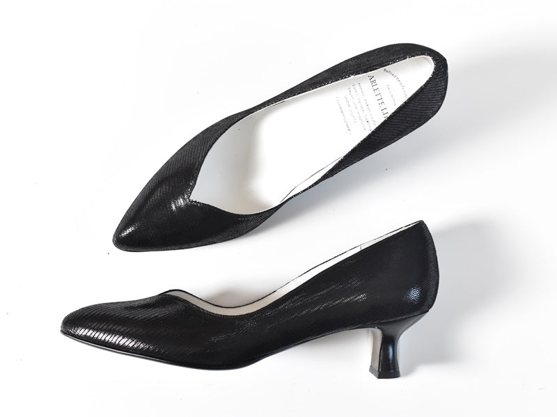 016  ポインテッドVカットパンプス　AL2418P   Blacklizard　　木型No.HARVEST