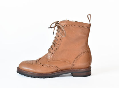 012  メダリオンウイングチップクラシックハーフブーツ    AL1727HB  Camel　　木型No.G1913