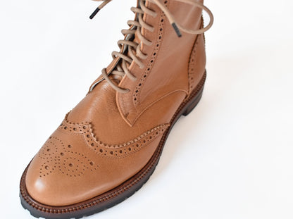 012  メダリオンウイングチップクラシックハーフブーツ    AL1727HB  Camel　　木型No.G1913