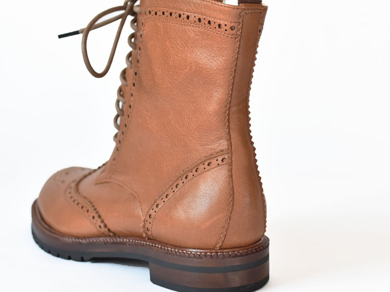 012  メダリオンウイングチップクラシックハーフブーツ    AL1727HB  Camel　　木型No.G1913