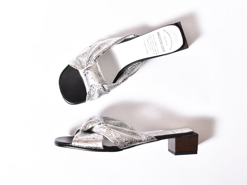 1025  ドレープクロスストラップミュール　AL2409S　Silverpaison　　木型No.G1908H