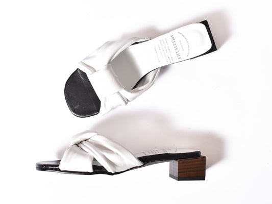 1025  ドレープクロスストラップミュール　AL2409S　White　　木型No.G1908H