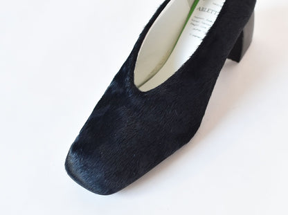 1004  スクエアトウプレーンパンプス　AL2302P  Blackhairleather　　木型No.V2216