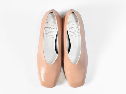 006  スクエアトウプレーンパンプス　AL2302P  Beige　　木型No.V2216