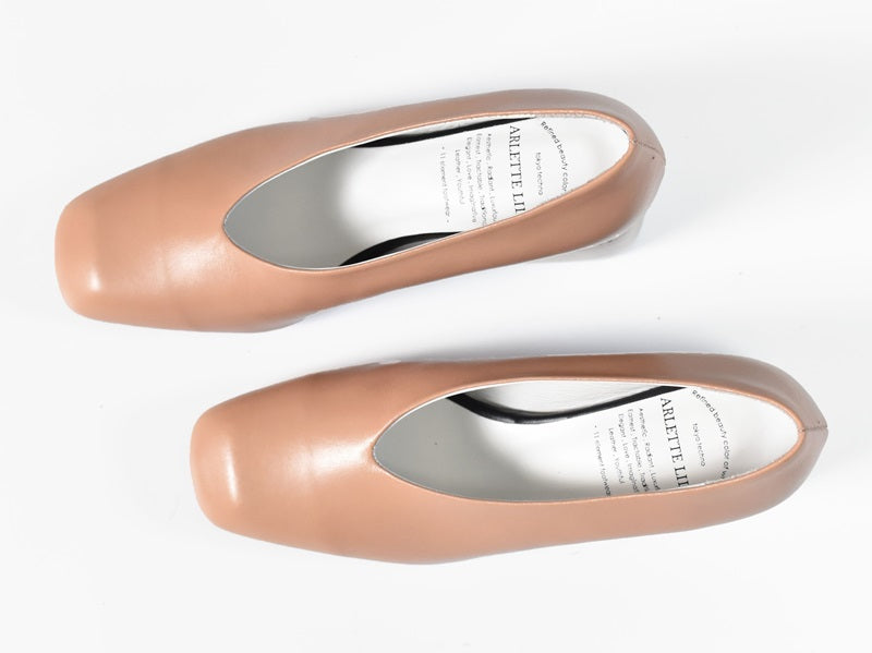 006  スクエアトウプレーンパンプス　AL2302P  Beige　　木型No.V2216