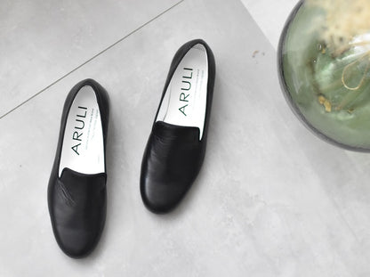 0001　ラウンドトウオペラシューズ　AL2520K  Black　木型 . C1813