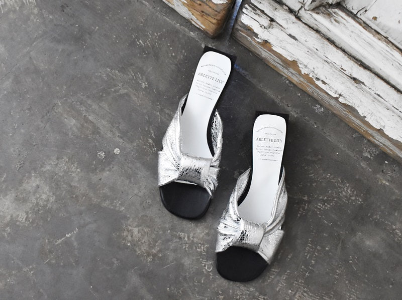 1025  ドレープクロスストラップミュール　AL2409S　Silverpaison　　木型No.G1908H