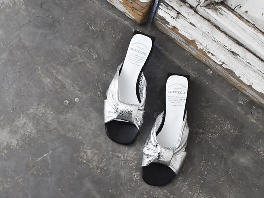 1025  ドレープクロスストラップミュール　AL2409S　Silverpaison　　木型No.G1908H