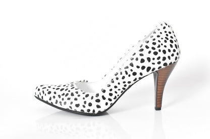1023  プレーンポインテッドパンプス  AL1600P  Whitecheetah　　木型No.P85062
