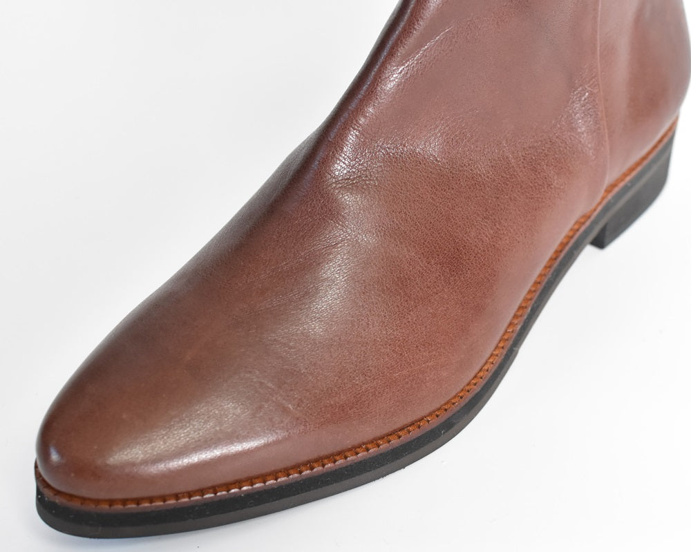 021  ポインテッドワンポイントスタッズショートブーツ　AL2477SB　Darkbrown　　木型No.G1729