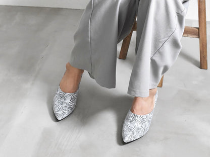 004  ポインテッドセパレートパンプス　AL2231P  Navy　　木型No.X1395