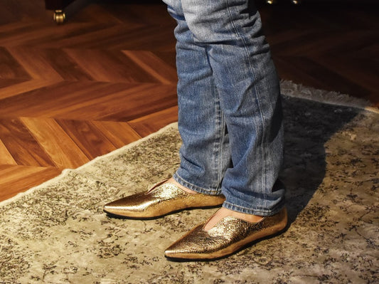 007  セミハートカッティングポインテッドフラットシューズ　AL2301K Goldpaison　　木型No.A296