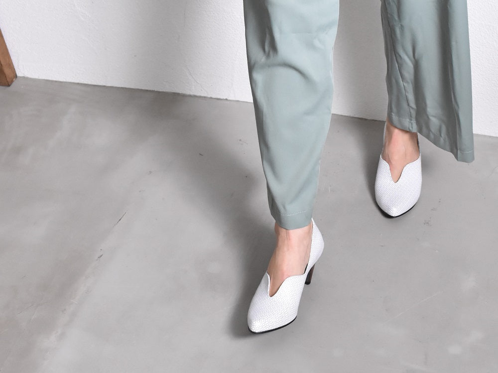 003 ポインテッドセミハートパンプス　AL2318P  Goldlizard　　木型No.W2654