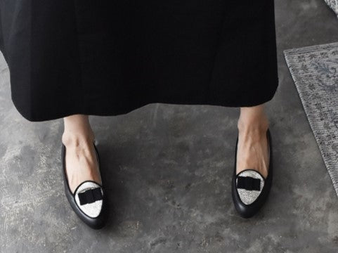 024  グリッターモカシンフラットドロシーシューズ　AL2403K　Blackcombi　　木型No.F1920