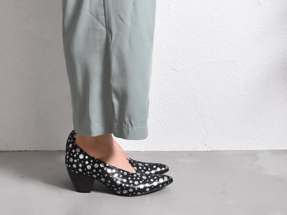 002 ポインテッドUカットパンプス　AL1910P Black　　木型No.X1395