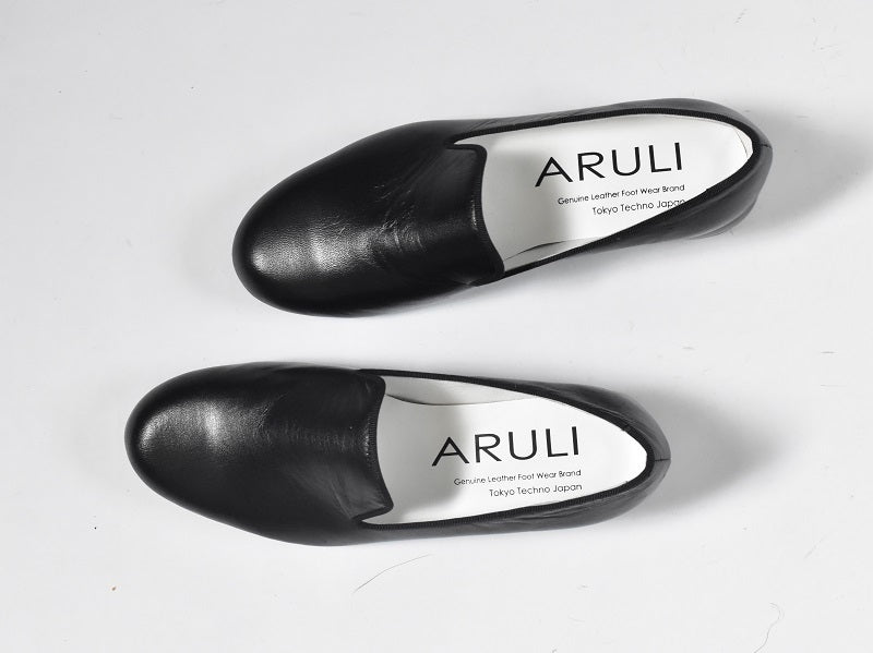 0001　ラウンドトウオペラシューズ　AL2520K  Black　木型 . C1813