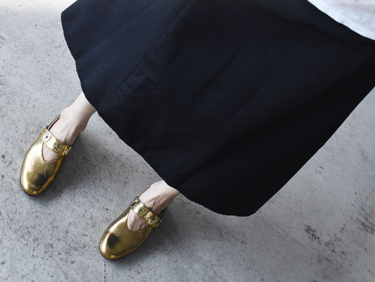 スタッズストラップフラットシューズ　AL2508K  Goldmetallic　　木型No.C1813